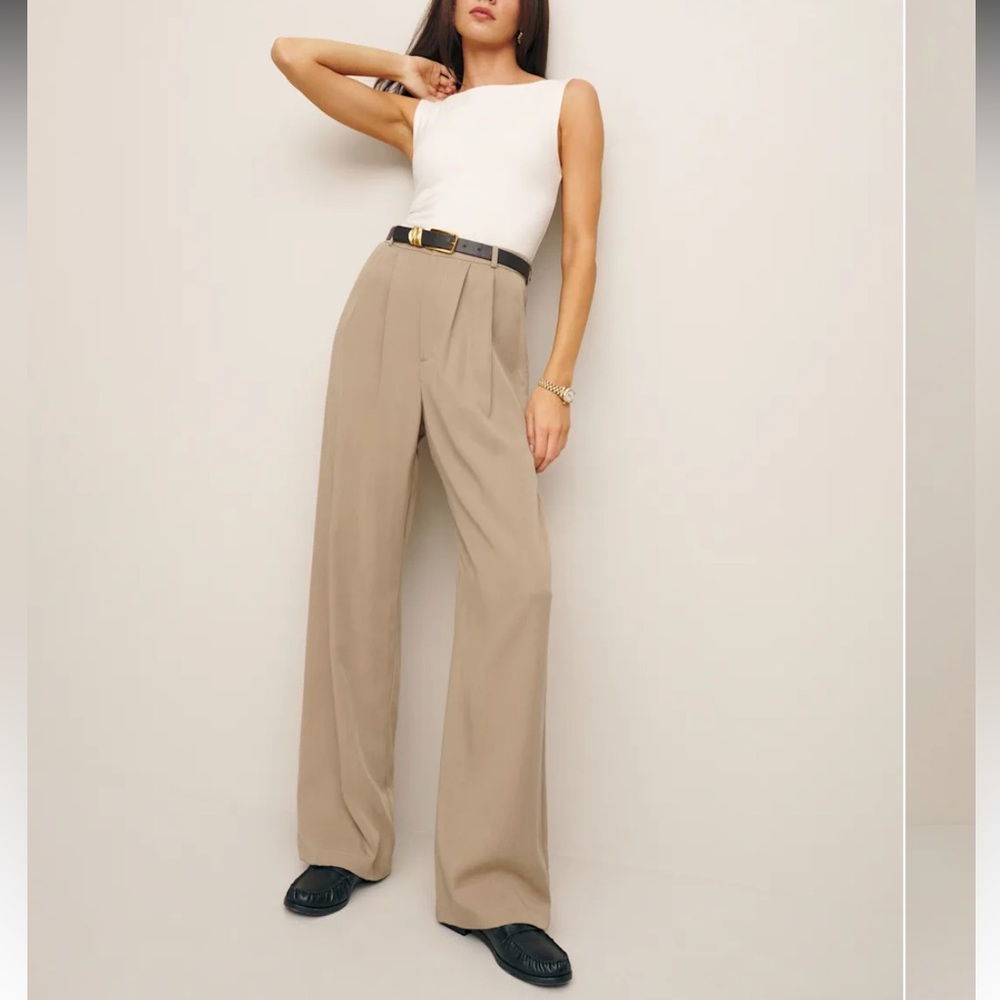 $188 Reformation Wide Leg Pleated Trouser Pants - Tan